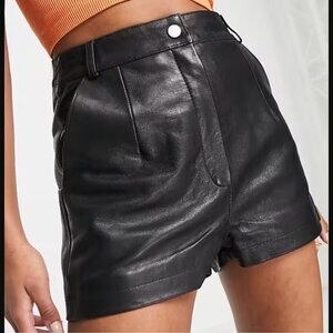 *NEW Barneys Originals Leather Shorts Size 10 (FLAW)